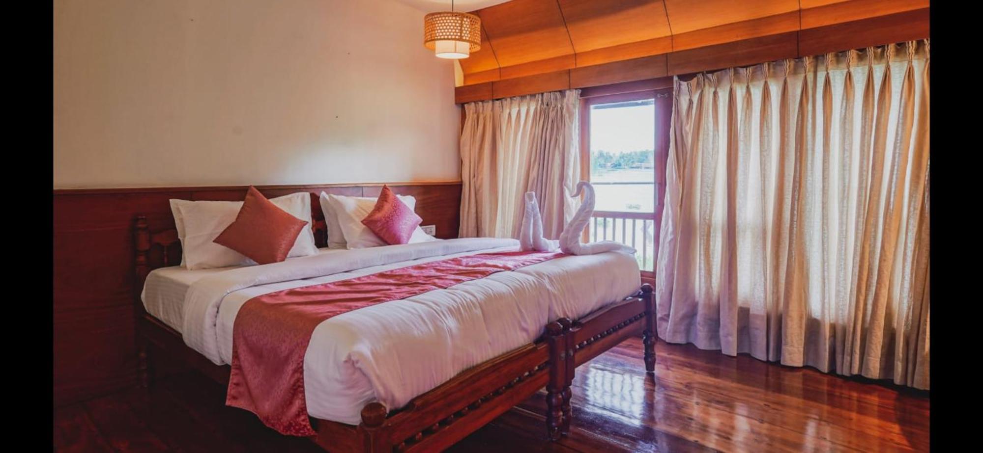 Victoria Houseboats Hotel Alappuzha Kültér fotó