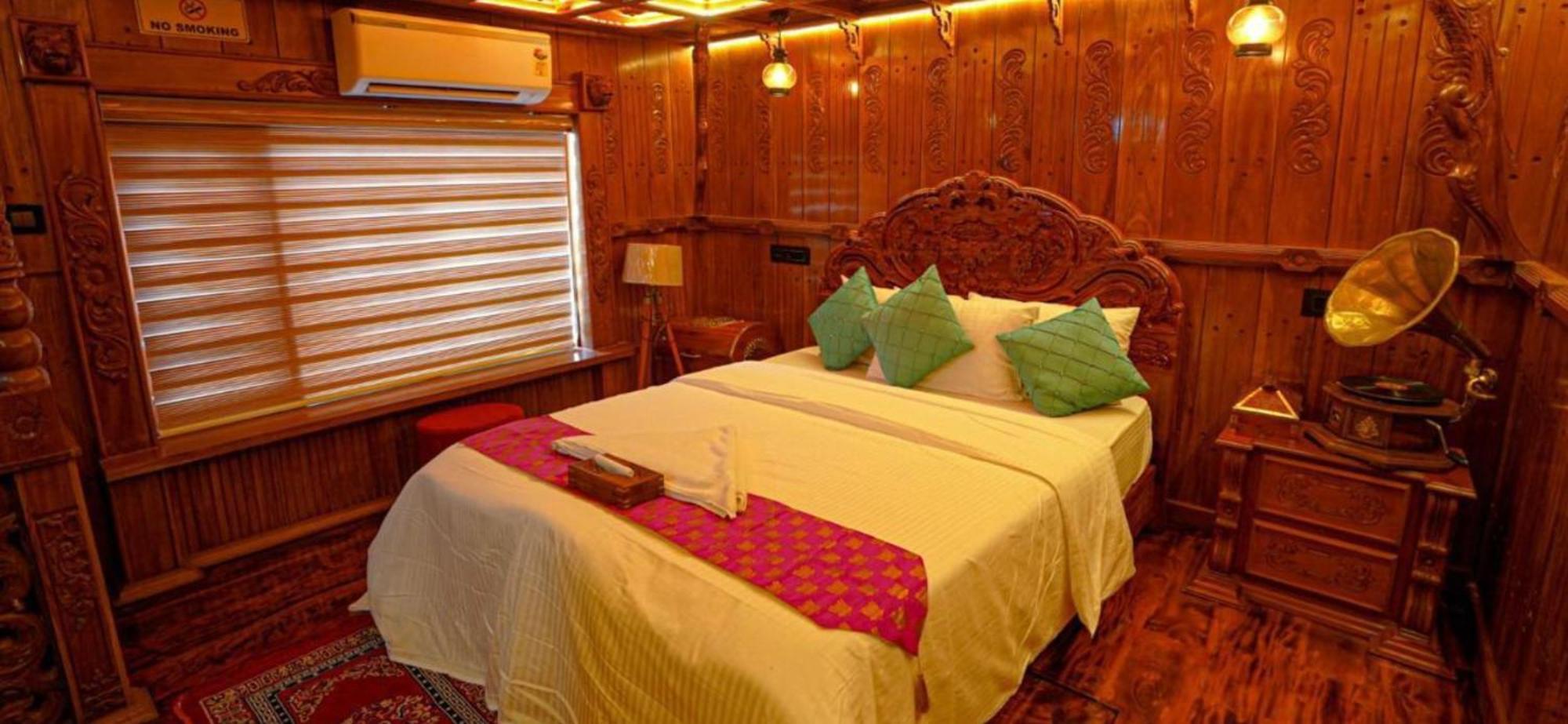 Victoria Houseboats Hotel Alappuzha Kültér fotó